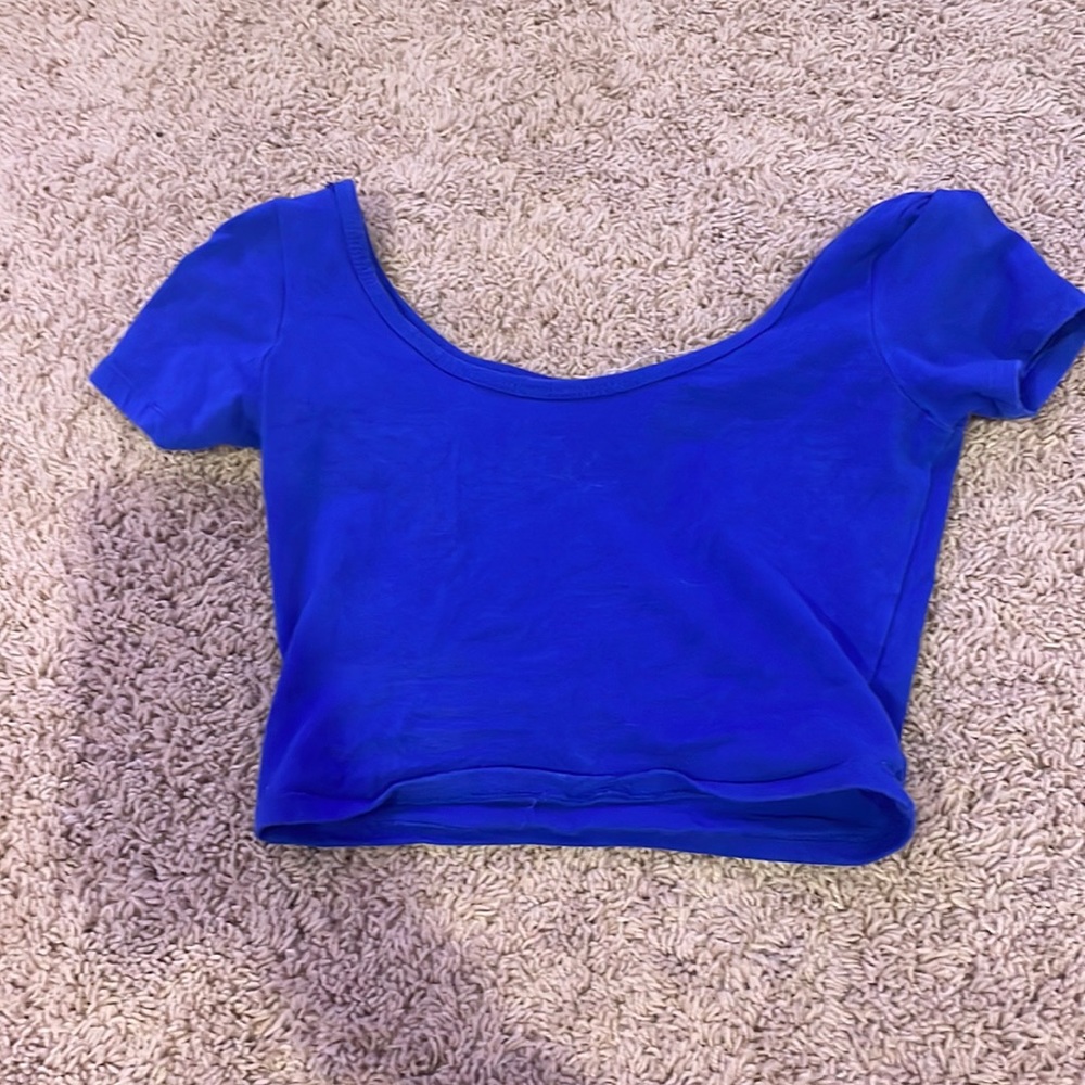 blue crop top